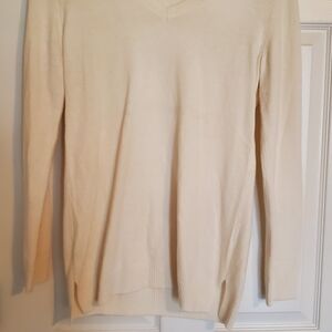 Gap Maternity Cream V-Neck Sweater